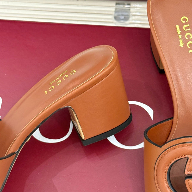 MID-HEEL MULE IN RUST BROWN CALFSKIN