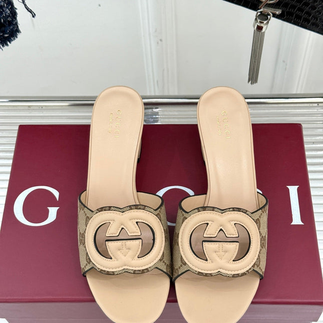 MID-HEEL MULE IN BEIGE CALFSKIN AND FABRIC