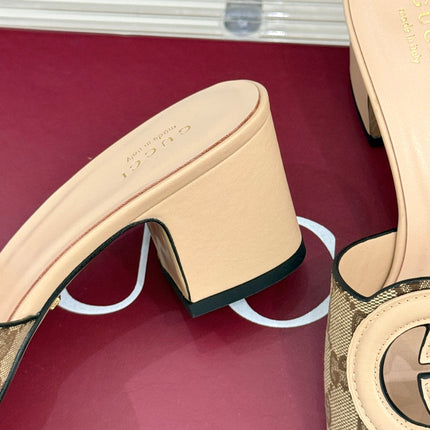 MID-HEEL MULE IN BEIGE CALFSKIN AND FABRIC