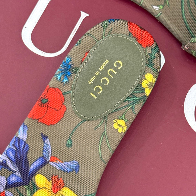 SLIDE SANDALS IN WARM BEIGE FABRIC FLORAL AND LEAF PRINT