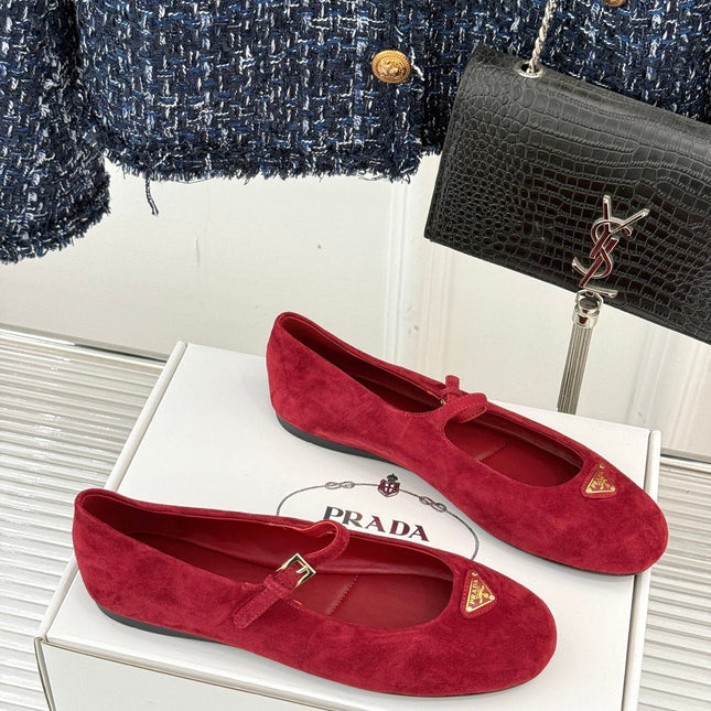 PRADA 25S SOFT PADDED BALLERINAS IN DARK RED SUEDE
