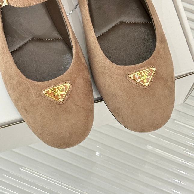 PRADA 25S SOFT PADDED BALLERINAS IN BROWN SUEDE