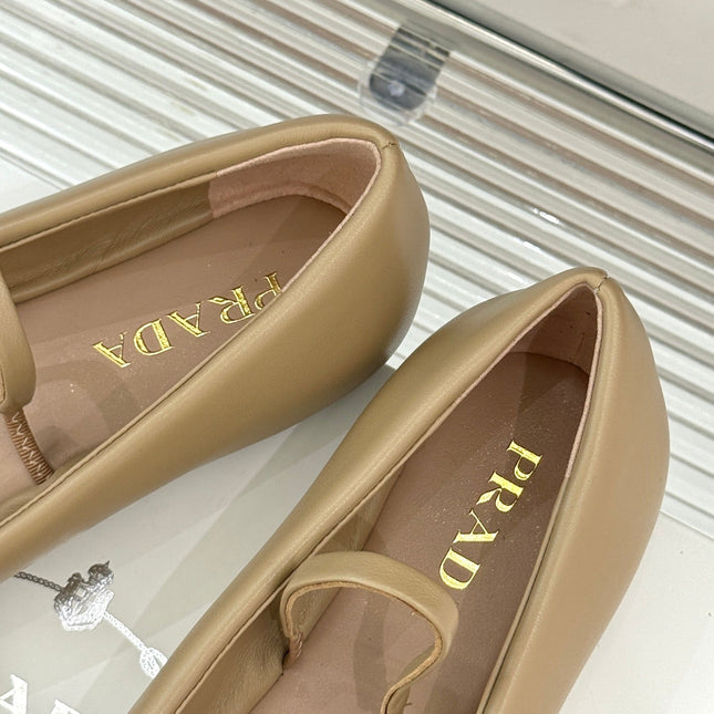 PRADA 25S SOFT PADDED BALLERINAS IN BEIGE NAPPA LEATHER