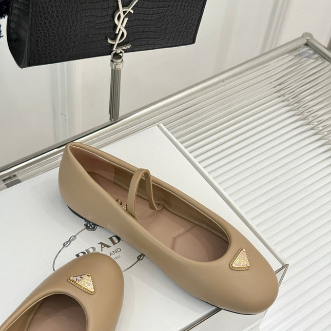 PRADA 25S SOFT PADDED BALLERINAS IN BEIGE NAPPA LEATHER