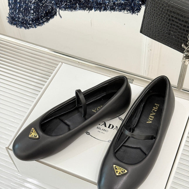 PRADA 25S SOFT PADDED BALLERINAS IN BLACK NAPPA LEATHER