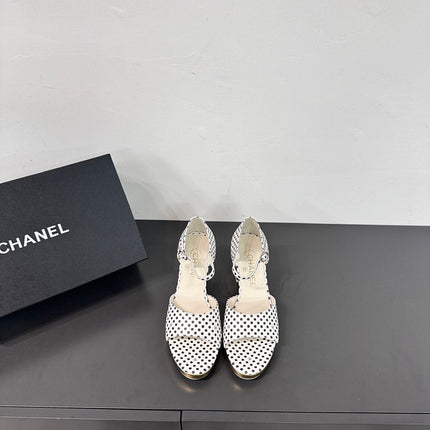 BLOCK HEEL SANDALS WHITE POLKA DOT SHEEPSKIN