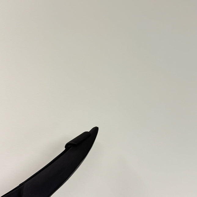 BALLERINA FLATS IN BLACK SATIN