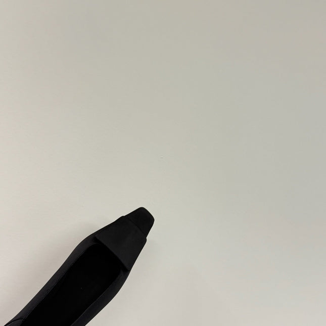 BALLERINA FLATS IN BLACK SATIN