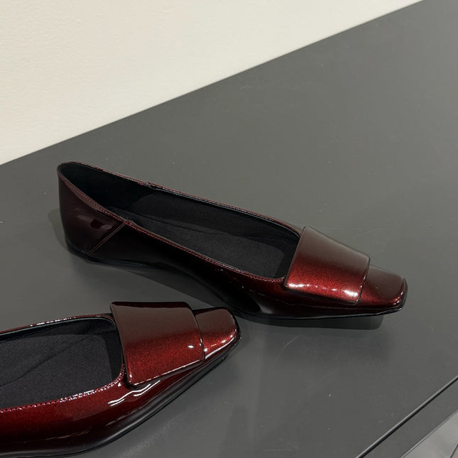 BALLERINA FLATS IN MAHAGANY RED PATENT CALFSKIN