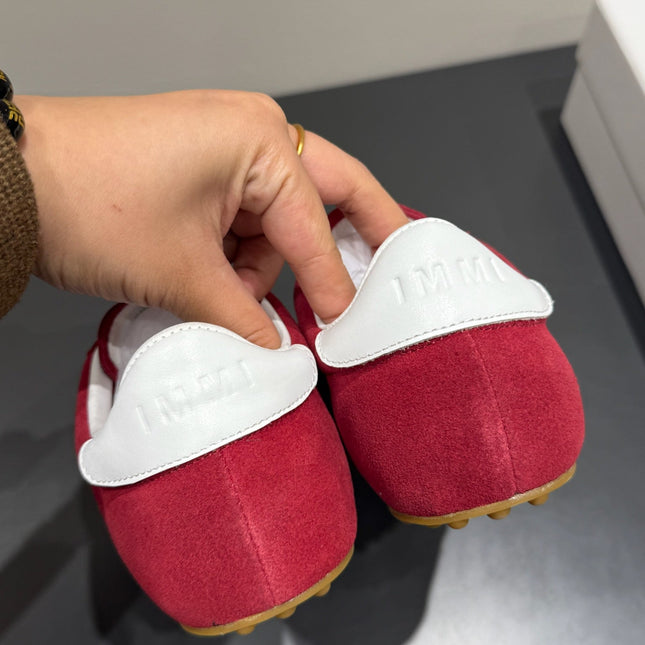 LACE-UP SNEAKER IN RED SUEDE
