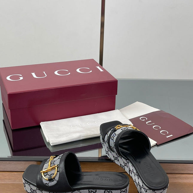 HIGH 6.3 CM WEDGE SANDALS IN BLACK CALFSKIN AND FABRIC