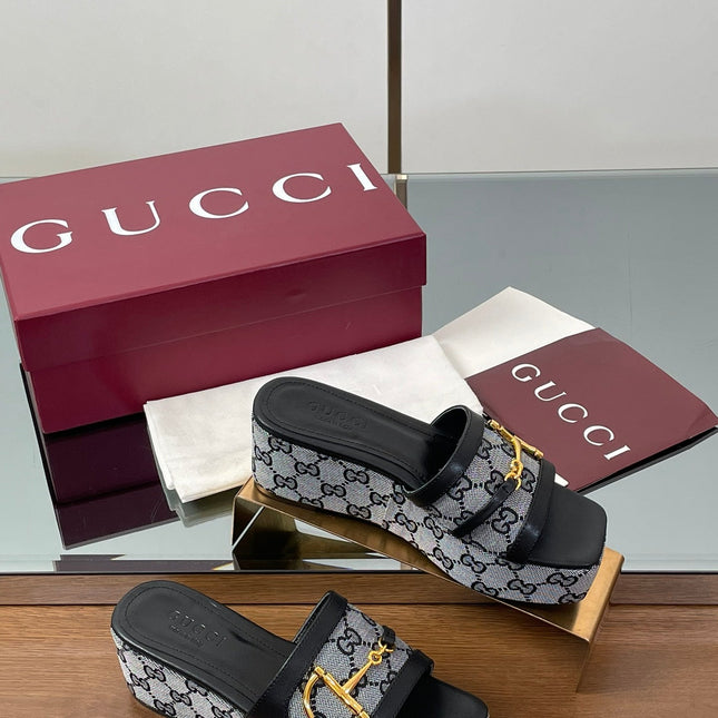 HIGH 6.3 CM WEDGE SANDALS IN BLACK CALFSKIN AND FABRIC