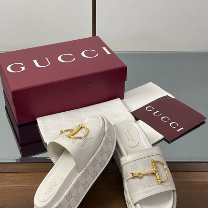 HIGH 5.5 CM WEDGE SANDALS IN CREAM WHITE CALFSKIN AND FABRIC