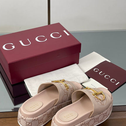 HIGH 5.5 CM WEDGE SANDALS IN LIGHT PINK CALFSKIN AND FABRIC