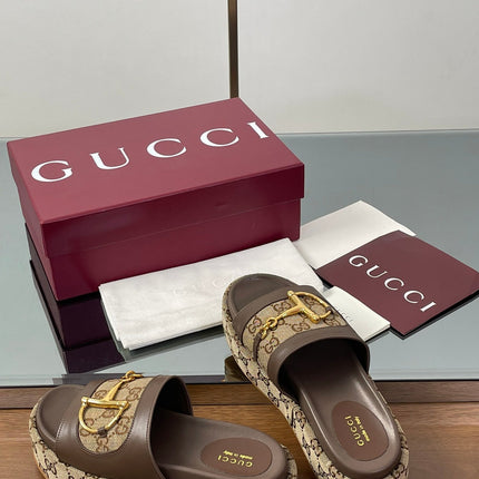 HIGH 5.5 CM WEDGE SANDALS IN BROWN MIX BEIGE CALFSKIN AND FABRIC