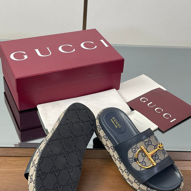 HIGH 5.5 CM WEDGE SANDALS IN BLACK AND BEIGE CALFSKIN AND FABRIC