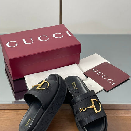 HIGH 5.5 CM WEDGE SANDALS IN BLACK CALFSKIN AND FABRIC