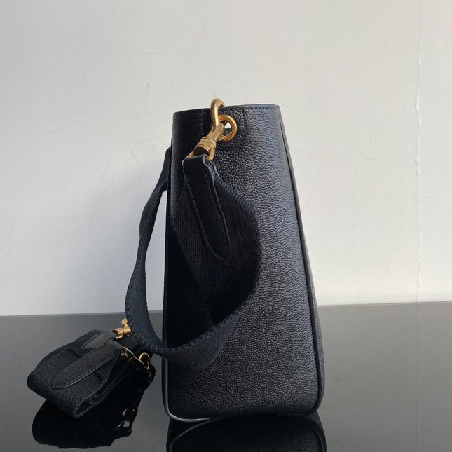 SANGLE SEAU BUCKET 24 BAG BLACK CALFSKIN