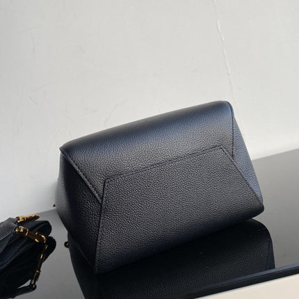SANGLE SEAU BUCKET 24 BAG BLACK CALFSKIN