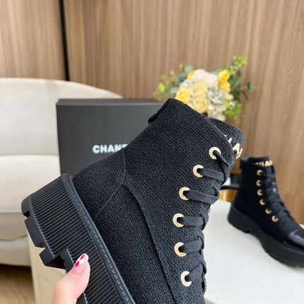 SHORT BOOTS IN BLACK TWEED AND CALFSKIN