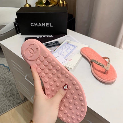 THONG SLIPPERS IN LIGHT PINK COWHIDE