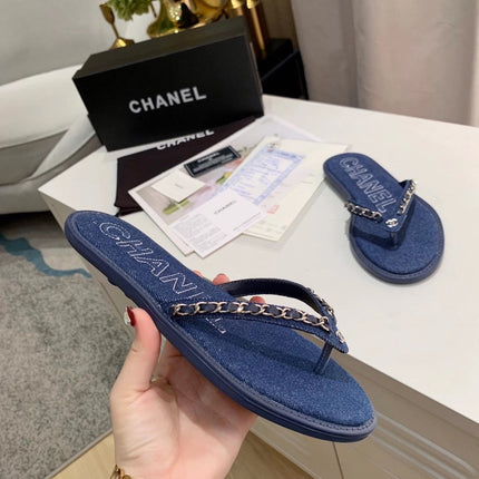 THONG SLIPPERS IN COBALT BLUE DENIM
