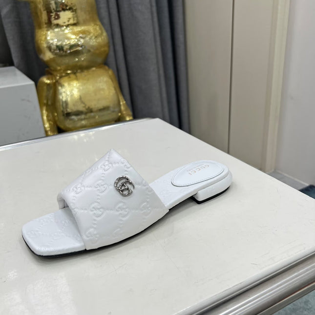 GG CASUAL SLIPPERS IN WHITE CALFSKIN LOGO EMBOSSING