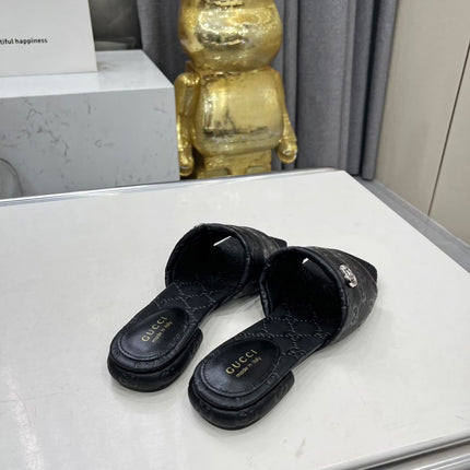 GG CASUAL SLIPPERS IN BLACK CALFSKIN LOGO EMBOSSING