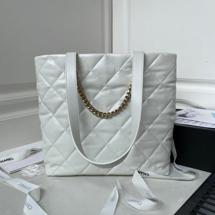 CC LARGE 33 HOBO SHOPPING BAG IN WHITE CALFSKIN