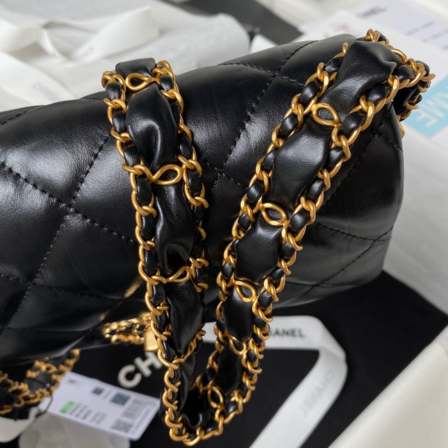 SMALL FLAP BAG 20 IN BLACK LAMBSKIN GOLD HARDWARE