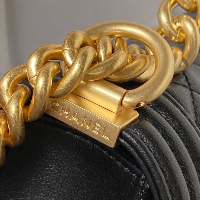 CHANEL 25S LEBOY 20 CM IN BLACK LAMBSKIN WITH GOLD HARDWARE