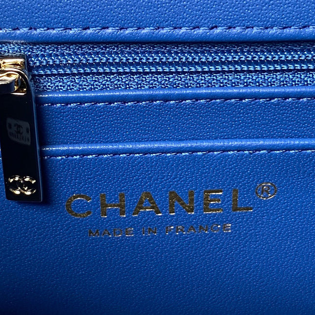 CHANEL 25S FLAP BAG 17 CM IN COBALT BLUE LAMBSKIN