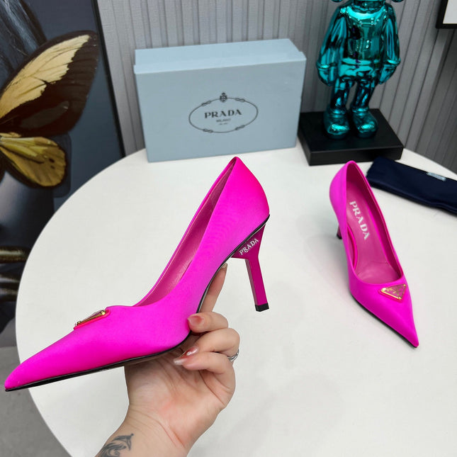 HIGH-HEEL PUMPS IN HOT PINK SATIN