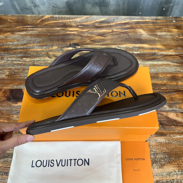 LV THONG SLIPPER IN CHOCOLATE BROWN MONOGRAM CALFSKIN