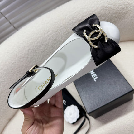 MARY JANE SHOES IN BLACK MIX WHITE LAMBSKIN