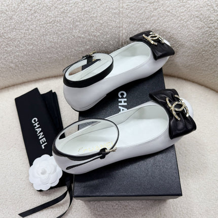 MARY JANE SHOES IN BLACK MIX WHITE LAMBSKIN