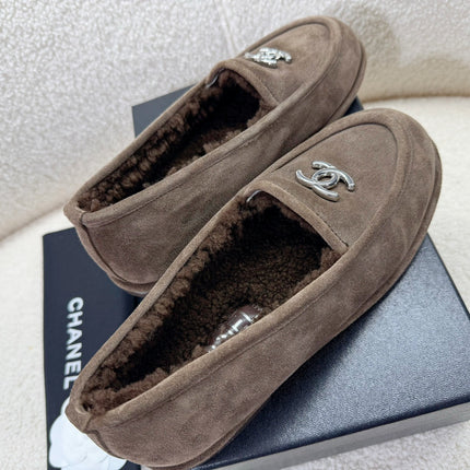 LOAFER IN CHOCOLATE BROWN SUEDE AND WOOL LINING