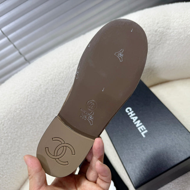 LOAFER IN CHOCOLATE BROWN SUEDE AND WOOL LINING