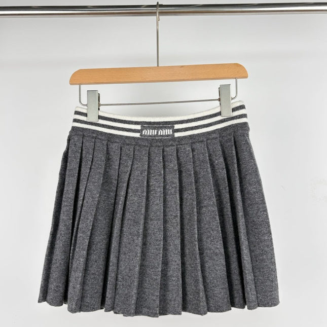 MIUMIU TOP AND SKIRT SET STYLE 373
