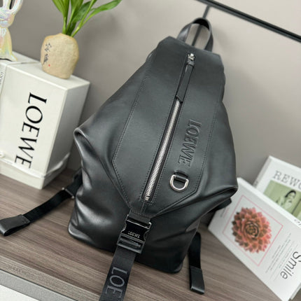 LOE 41 SMALL CONVERTIBLE BACKPACK IN BLACK CLASSIC CALFSKIN