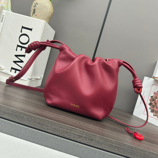 LOE 23 FLAMENCO PURSE BUCKET IN RED PINK LAMBSKIN