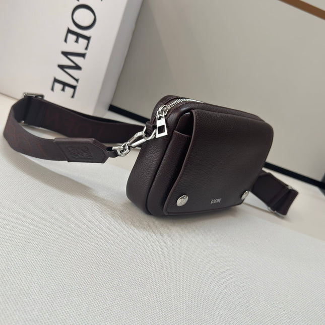 LOEWE 25S PEBBLE BAG 20 IN DARK ROSEWOOD CALFSKIN SILVER HARDWARE