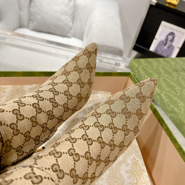 GG KNEE BOOTS IN BEIGE MONOGRAM JACQUARD FABRIC AND CALFSKIN LINING