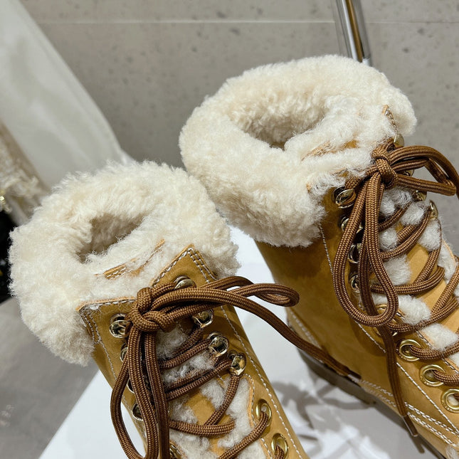 MARTIN BOOT IN PEANUT BROWN SUEDE AND WHITE FLEECE