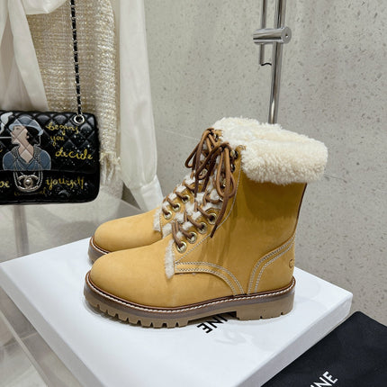 MARTIN BOOT IN PEANUT BROWN SUEDE AND WHITE FLEECE