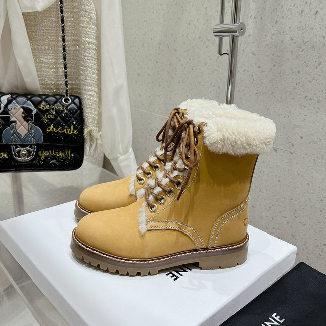 MARTIN BOOT IN PEANUT BROWN SUEDE AND WHITE FLEECE