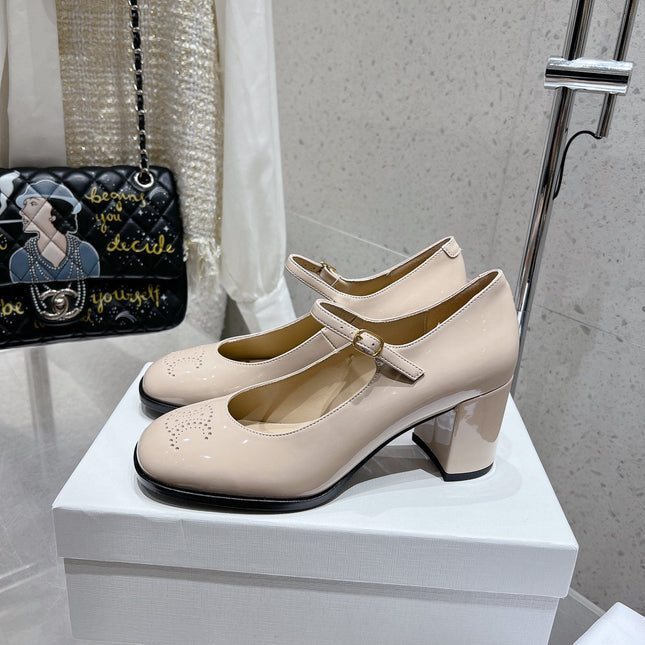 HIGH MARY JANE SHOES IN TAN BEIGE PATENT CALFSKIN