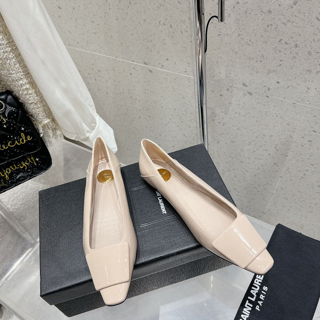 BALLERINA FLATS IN BEIGE CREAM PATENT CALFSKIN