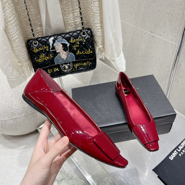 BALLERINA FLATS IN RUBY RED PATENT CALFSKIN