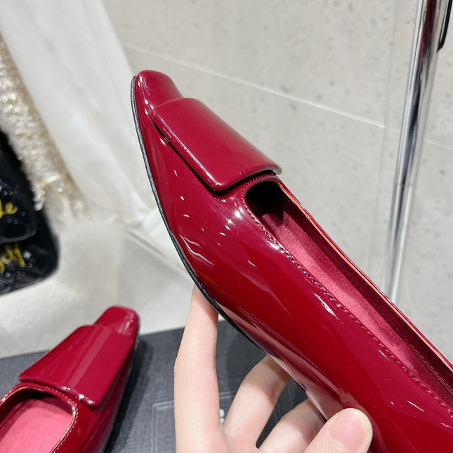 BALLERINA FLATS IN RUBY RED PATENT CALFSKIN
